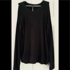 GAIAM Black Cold Shoulder Soft Yummy Sweatshirt Medium